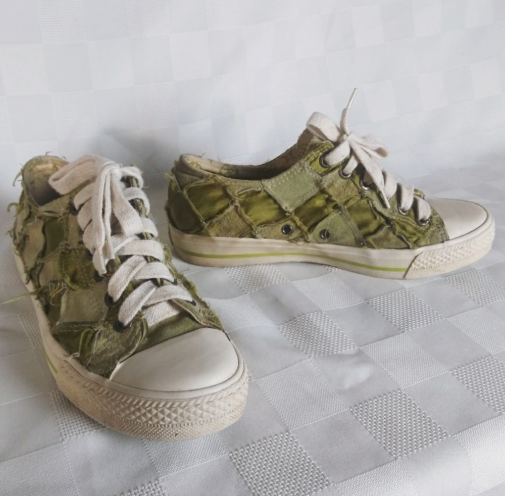 Loye Women's Green Patchwork Sneakers 7.5 M